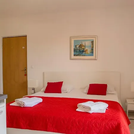 Tabain Apartment *